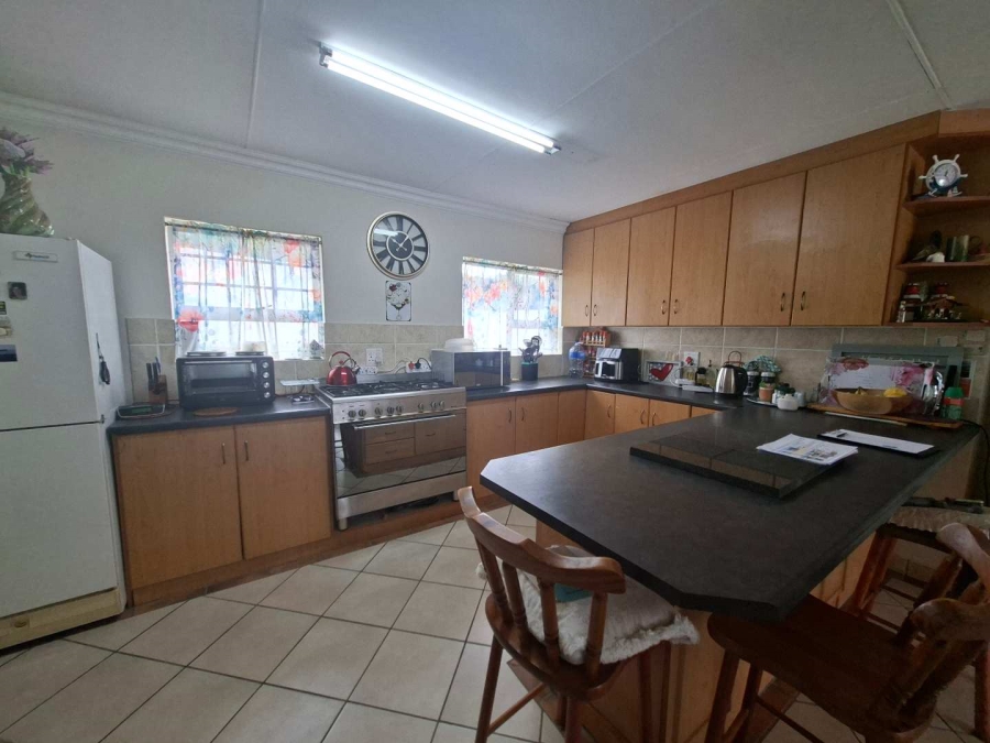 3 Bedroom Property for Sale in Fraaiuitsig Western Cape
